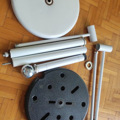 Freestanding Bathroom Towel Rack used with three rotating arms 35cm