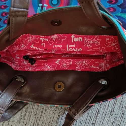 Desigual shoulder bag like new, multicolor
