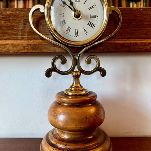 Classic table clock made of wood and brass like new