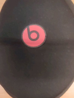Headphone case like new