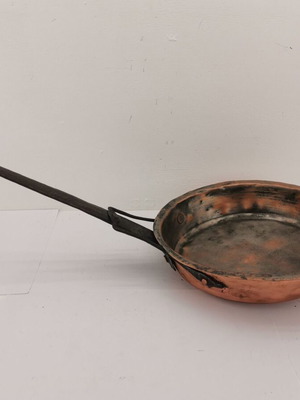 Copper frying pan used, from 1900 era