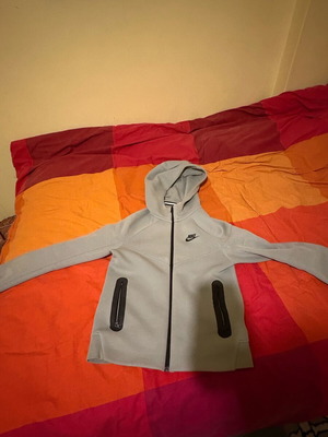Nike Tech Fleece πράσινο, σαν καινούργιο, μέγεθος 146 cm