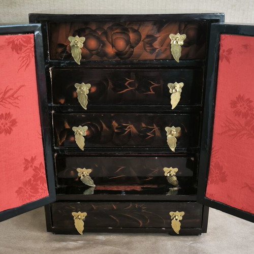 Vintage Chinese wooden jewelry box shaped like a wardrobe, like new