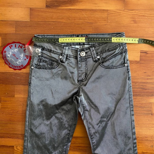 Pin up silver jeans new, size 26