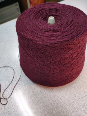 Dark burgundy yarn 2/20 thick like new, about 1 kilo