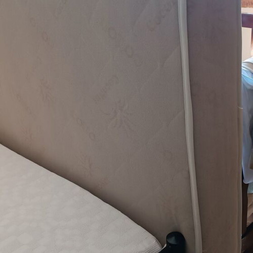 Double mattress like new, 1.90m x 1.40m x 0.17m