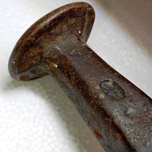Forged shoe hammer used without handle