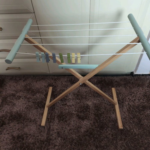 Children's drying rack, ironing board and cleaning items like new