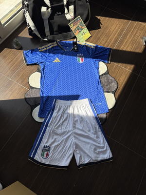 World Cup 2026 Italy kit καινούργιο με ετικέτες, μέγεθος small