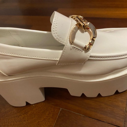 Traktewto dipato loafer size 39 like new, white and gold