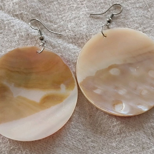 Colorful hanging earrings made of mother-of-pearl like new