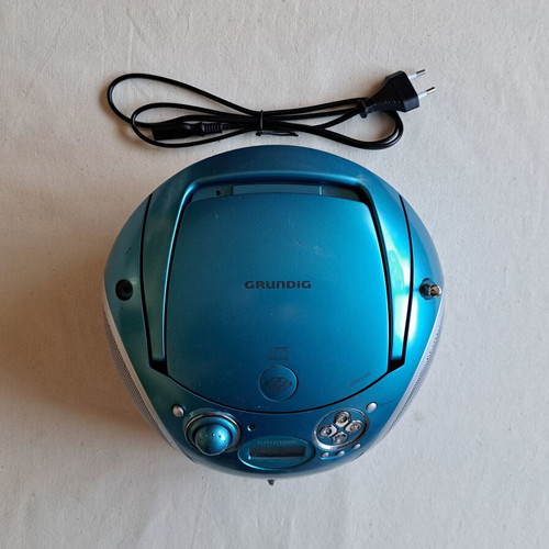 Radio Grundig GRB 2000 USB / CD / MP3 / USB.