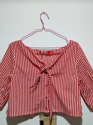 Vintage women's top L/XL red-white like new