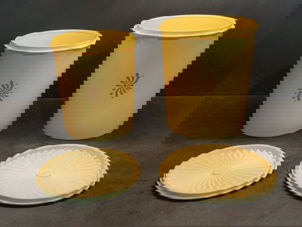 Tupperware σετ δοχεία