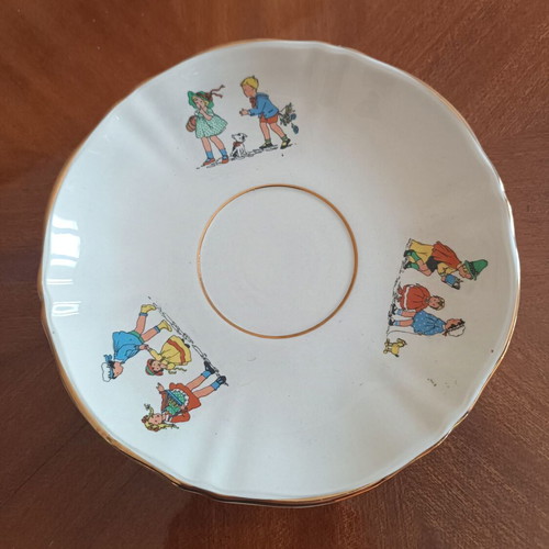 Villeroy & Boch porcelain children's dinnerware vintage used