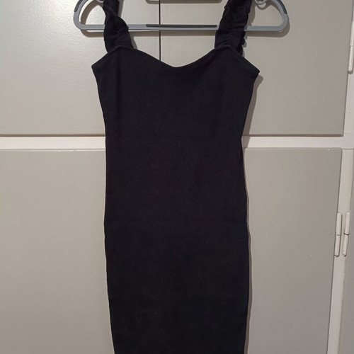 Black midi dress used, fitted, size S