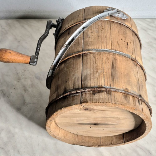 Husqvarna Vintage Ice Cream Maker used, manual wooden bucket