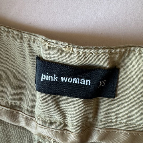 Set shorts and top Pink Woman beige like new