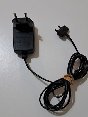 Sony Ericsson φορτιστής κινητών τηλεφώνων