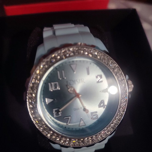 Loisir women's and unisex silver watch new with rhinestones