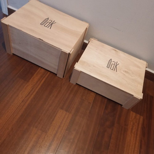 Oak wooden gift packaging boxes set of 2, like new