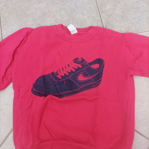 Girls' sweatshirts in excellent condition, pack