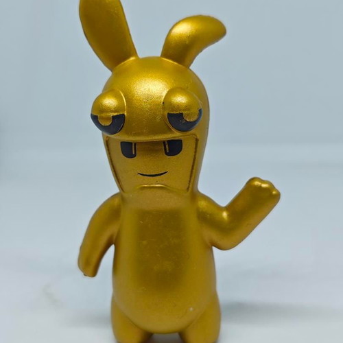 Stumble Guys Rabbit Golden Figure like new collectible
