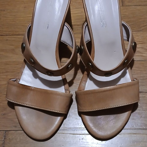 Carad leather women's mules size 36 like new, beige and brown