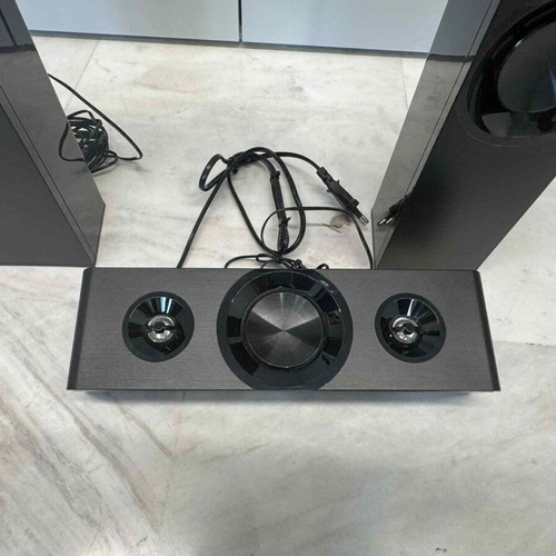 Panasonic Blu-ray Disc Home Theatre System SA-BTT465 3D