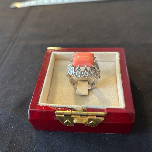 Silver 925 ring like new with orange and white stones