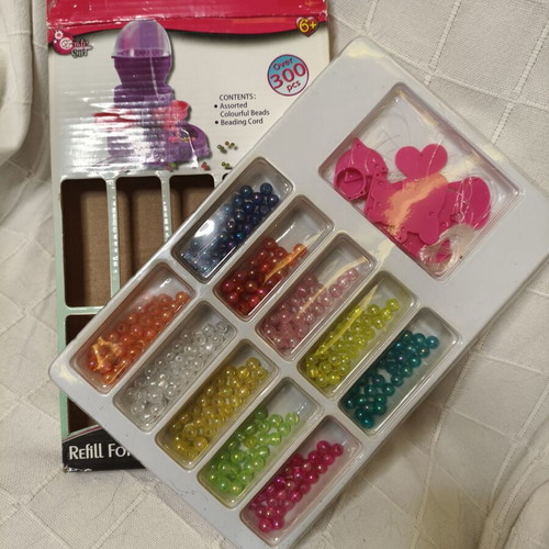 Bead set like new, 300 pieces refill for crafts and jewelry