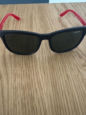 Γυαλιά Ηλίου Arnette