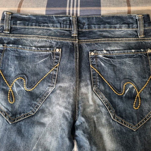 Berto Lucci women's jeans with rips like new, size 33