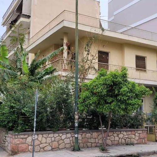 Μονοκατοικία 217 τ.μ. στο Μοσχάτο με κήπο και ταράτσα