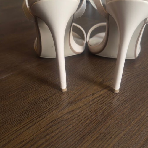 Missguided nude sandal like new, size 39