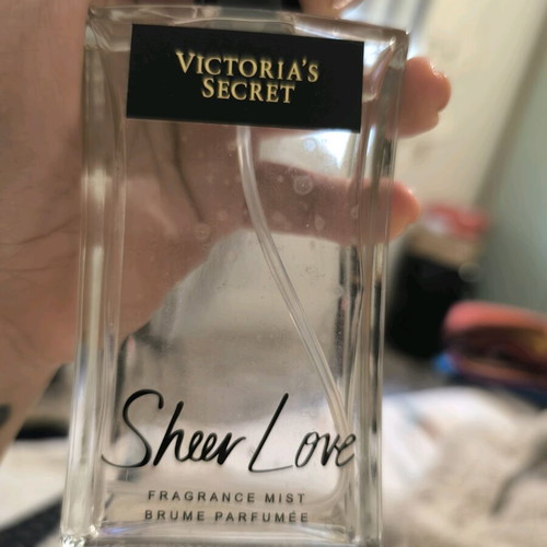 Sheer Love cologne Victoria's Secret like new