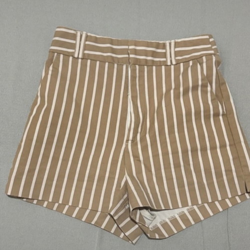 Stradivarius striped shorts like new, size S, white and beige