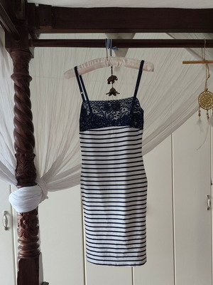 Dress navy one size with lace bust, like new