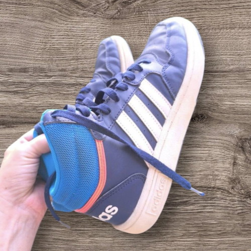 Adidas athletic shoes 36 ¾ used, blue