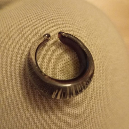 Glass ring like new, black and white