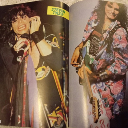 Heavy Metal magazine like new without giant poster with all posters
