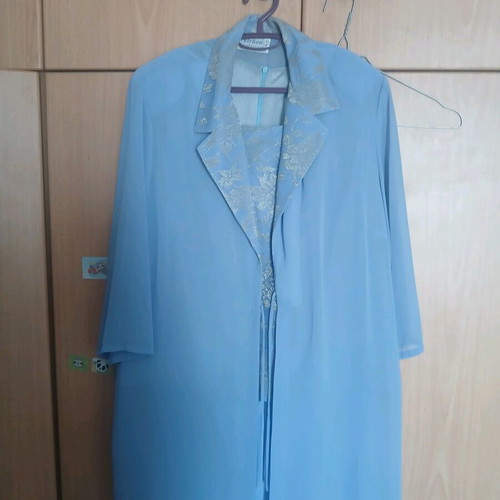 Three-piece evening outfit with viscose and lace, like new, blue large size