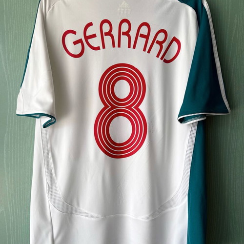 Steven Gerrard Liverpool jersey used, size medium loose fit