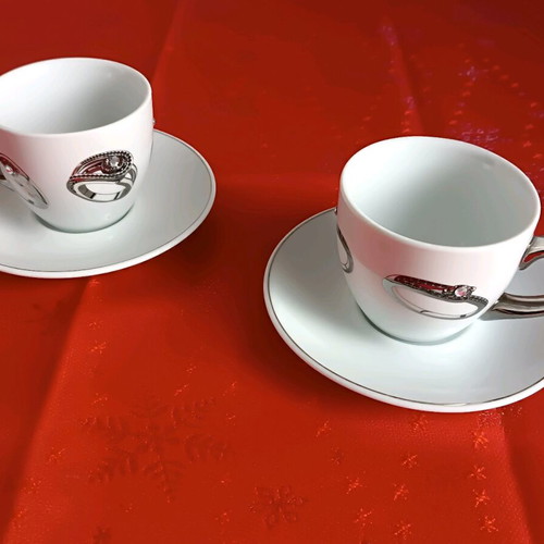 Vintage cups with solitaire and stones set of 2 new