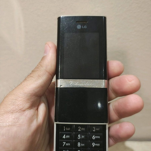 LG Chocolate used, unknown function without charger