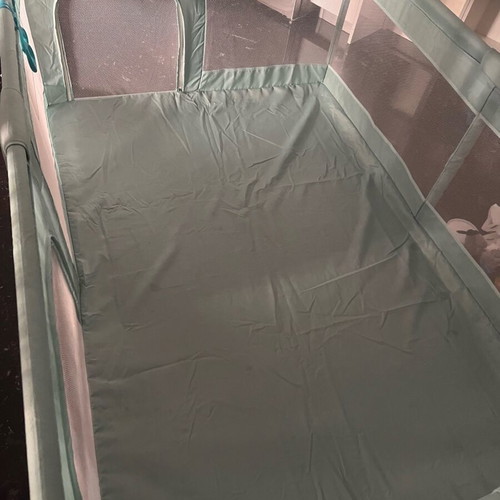 Comomy Baby Playpen 180x200x66 cm like new, large XXL safety gate green