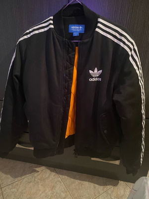 Adidas Bomber black like new, size S