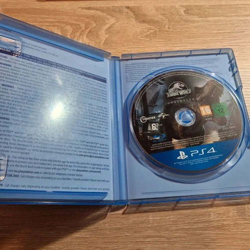Jurassic World Evolution PS4 game like new