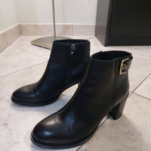Tommy Hilfiger leather ankle boots new, black, size 39