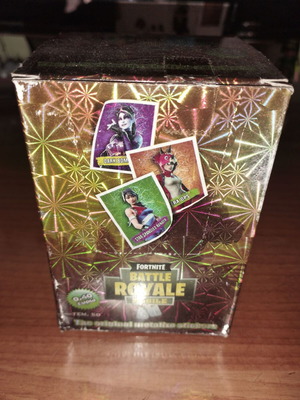 Fortnite Battle Royale stickers like new, box with 50 packets